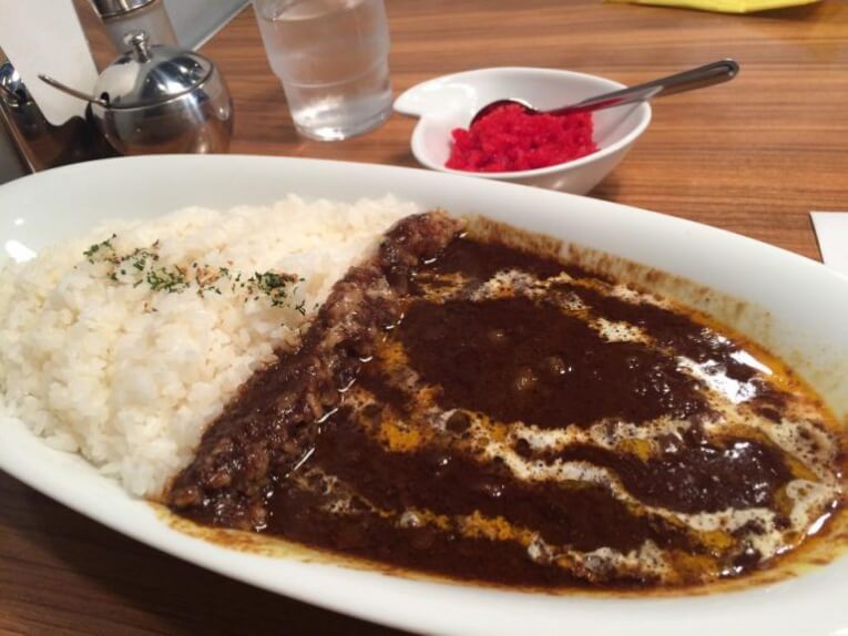 CURRY UP|濃厚な甘辛さがたまらない牛スジカレー(原宿)