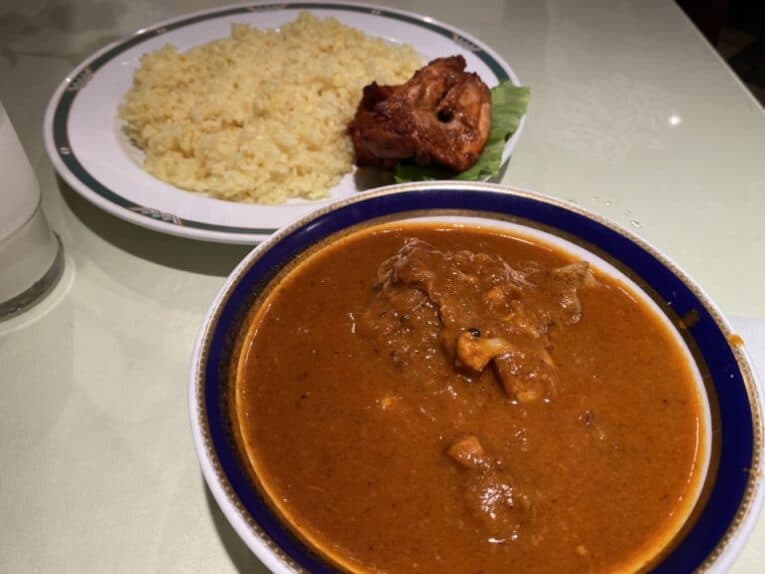 【閉店】ラージマハール銀座店|骨付きチキンカレー(銀座)