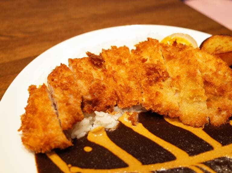 【閉店】カツカレー|立ち食いカレーゴッホ(新橋)