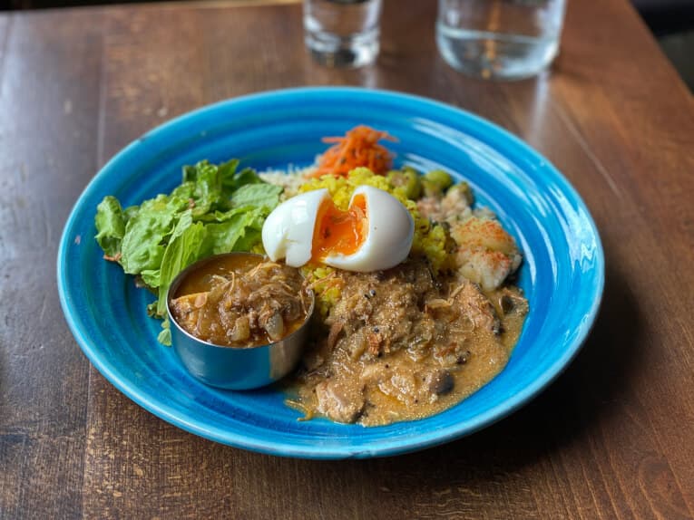 たらことスペアリブのあいがけ|GOOD LUCK CURRY(恵比寿)