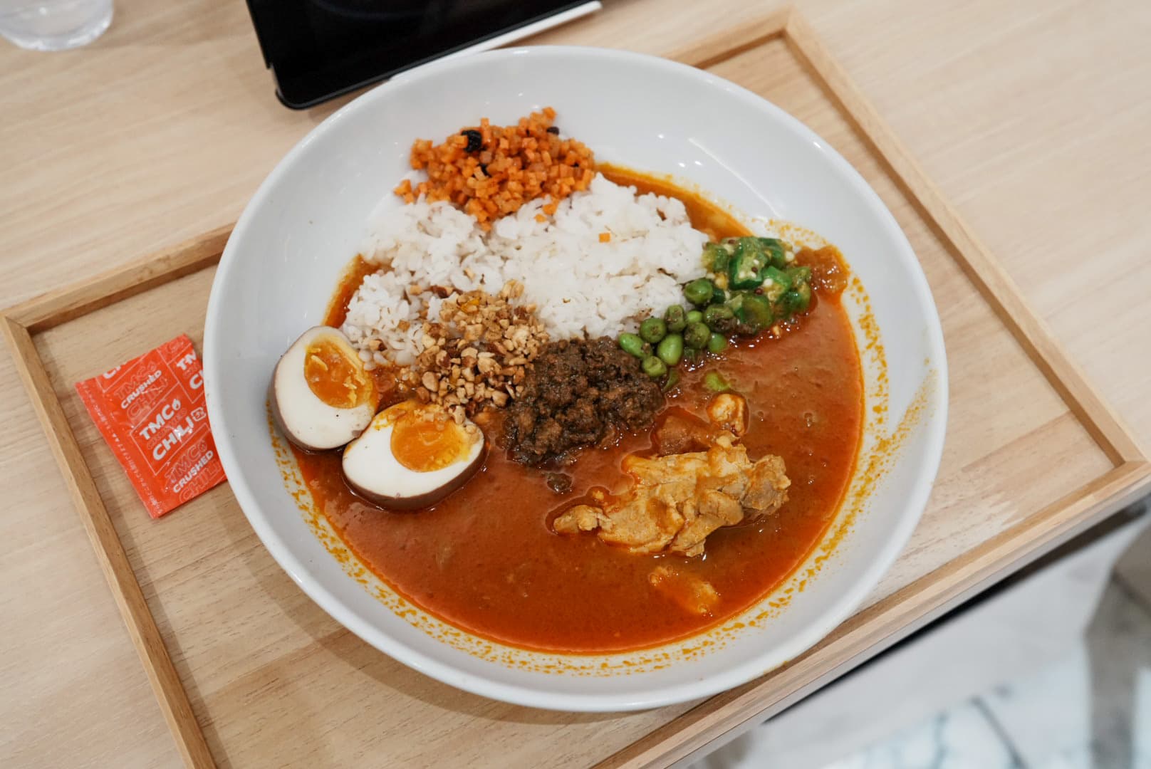 ポークとチキンのあいがけ|TOKYO MIX CURRY(東京)