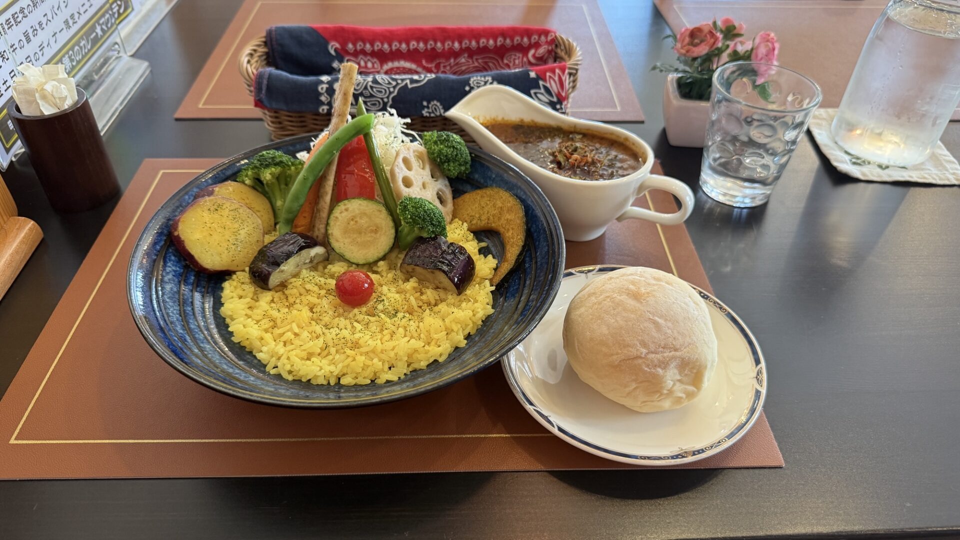 濃厚海老みそブラックチキンカリー,町田最後に炒める第3のカレー★マウンテン(町田 鶴川)