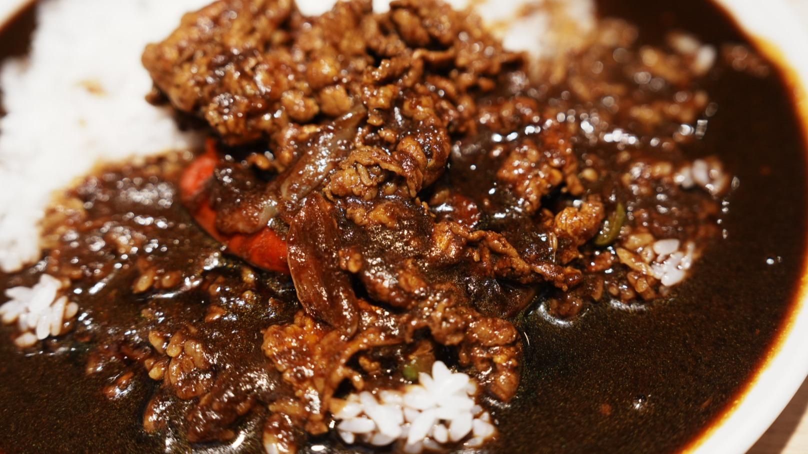 銀座「デリー」の8月限定カシミールカレーを食べてきた!牛バラ肉×灼熱スパイスが反則級の旨さだった件|夏バテ吹き飛ぶ一皿