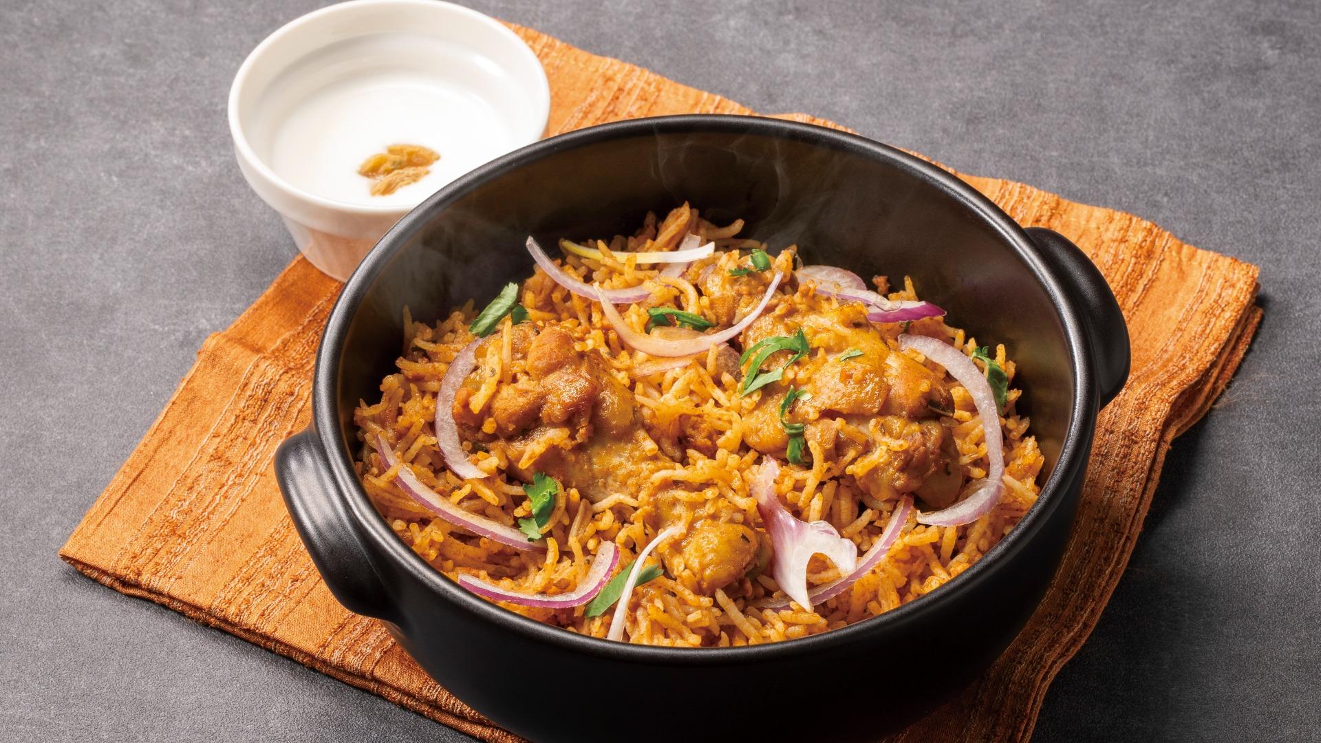 デニーズ×エリックサウス監修「本格南インドカレーフェア」を一足先に食べてきた!|創業50余年で初のビリヤニ&D’sミールスが反則級の完成度だった件