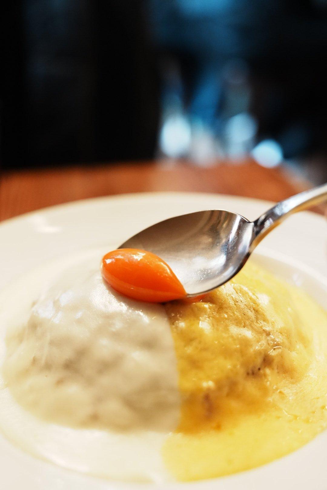 カレー百名店が原宿から館山へ!黄身が弾けるチーズキーマカレーが東京で食べられるのは今週まで。