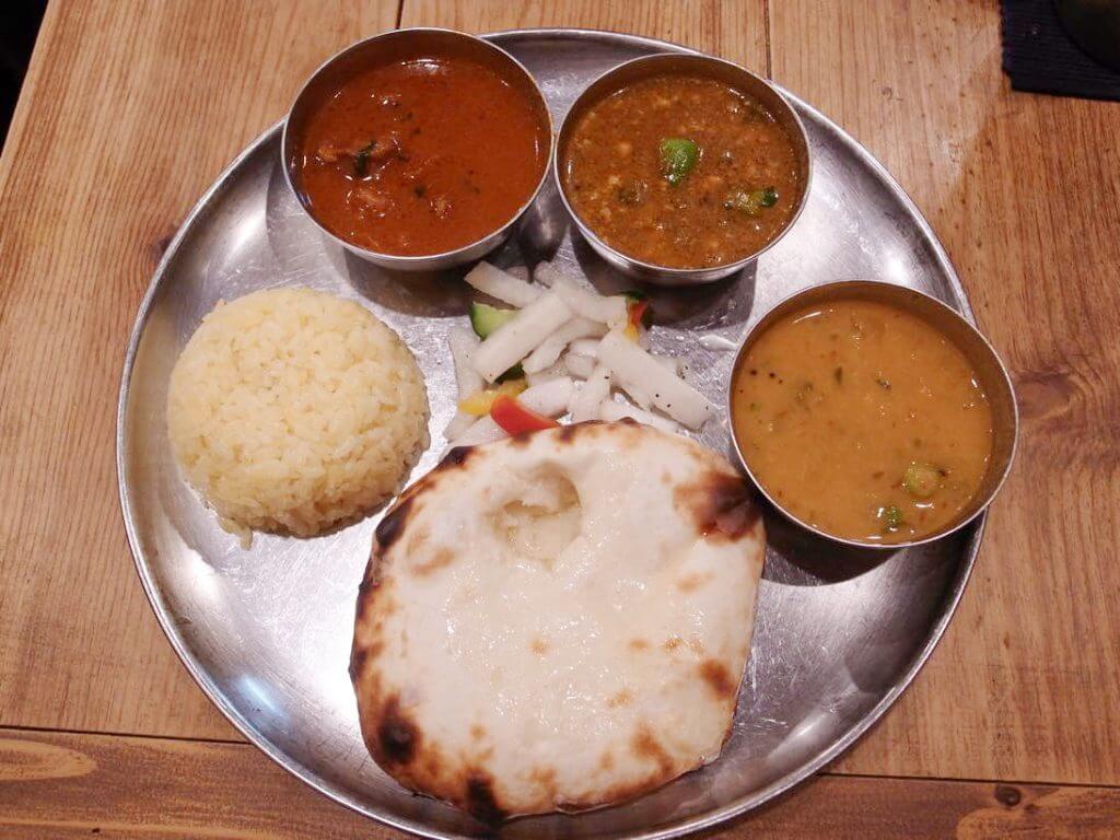 グルガオン 3色カレー