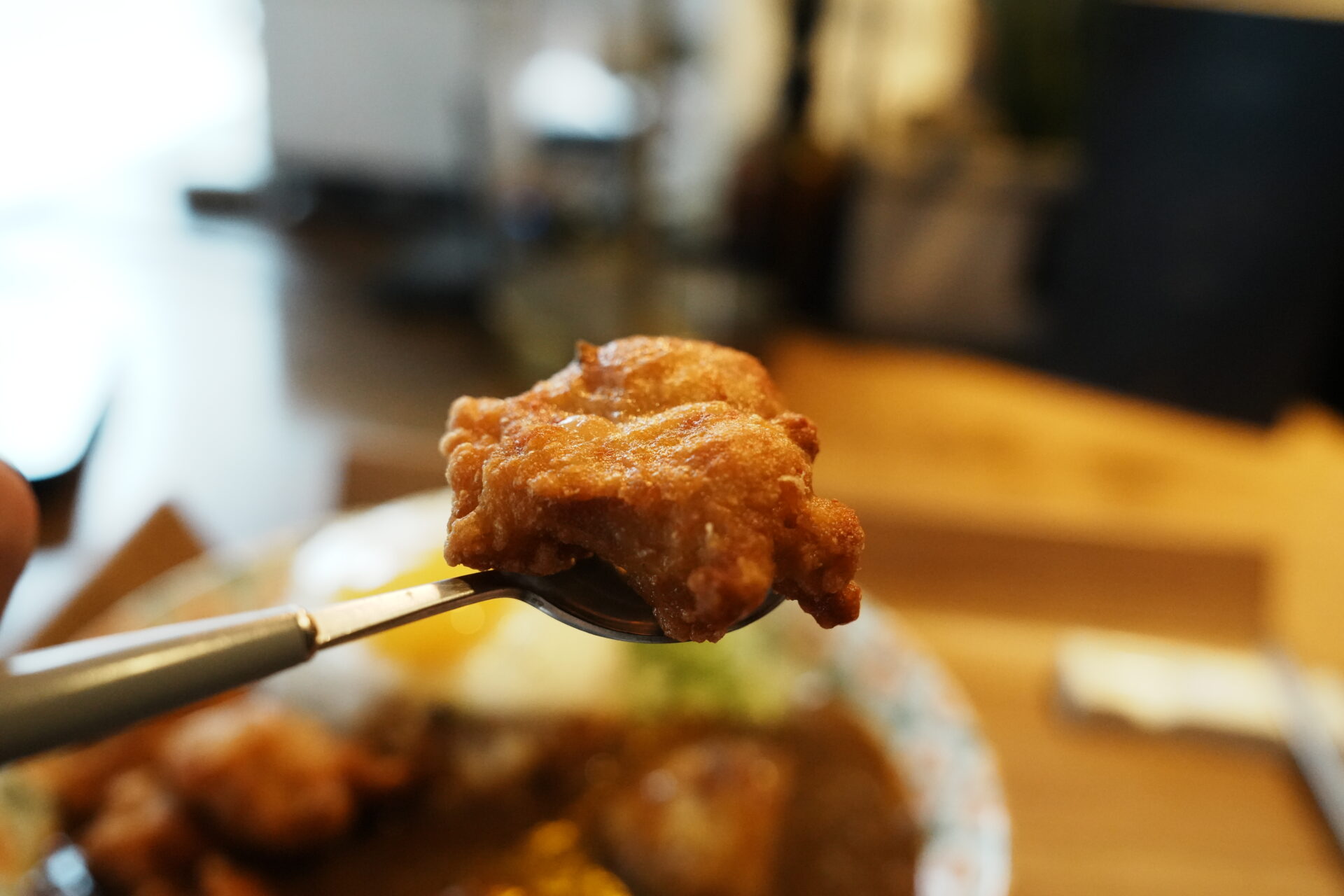 昨日のカレー(어제의 카레)