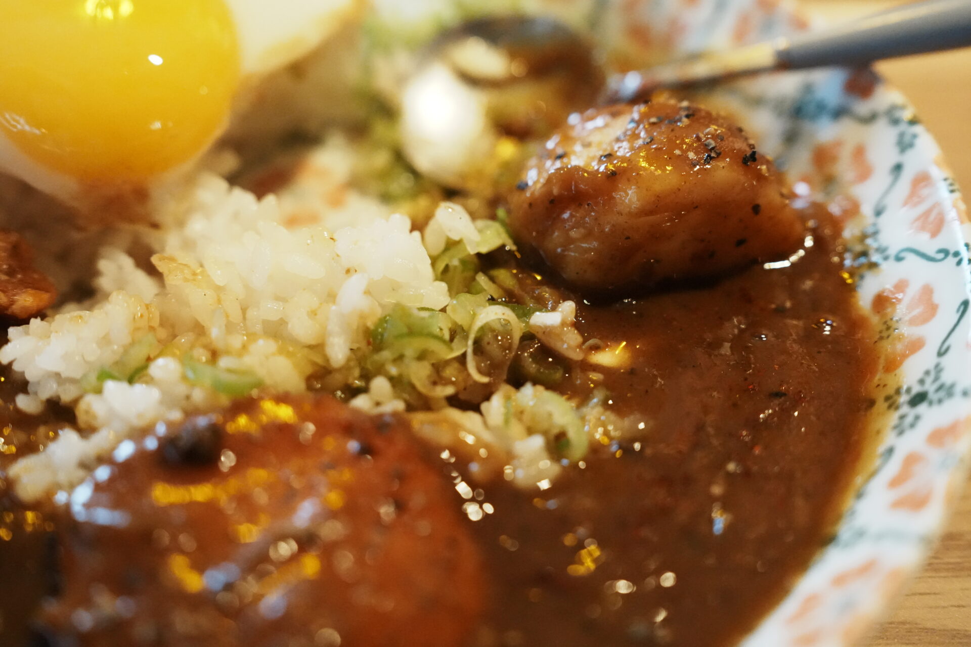 昨日のカレー(어제의 카레)