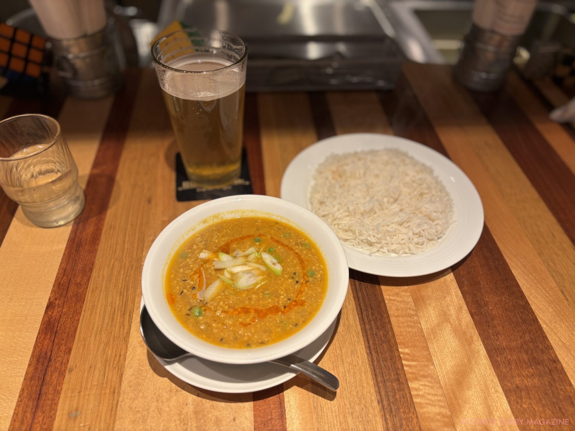 ヒマラヤテーブル　神田駅