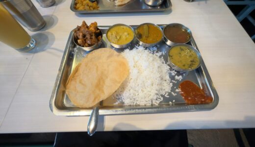 南インドの定食文化「ミールス」を世田谷で　/ タンジャイミールス経堂