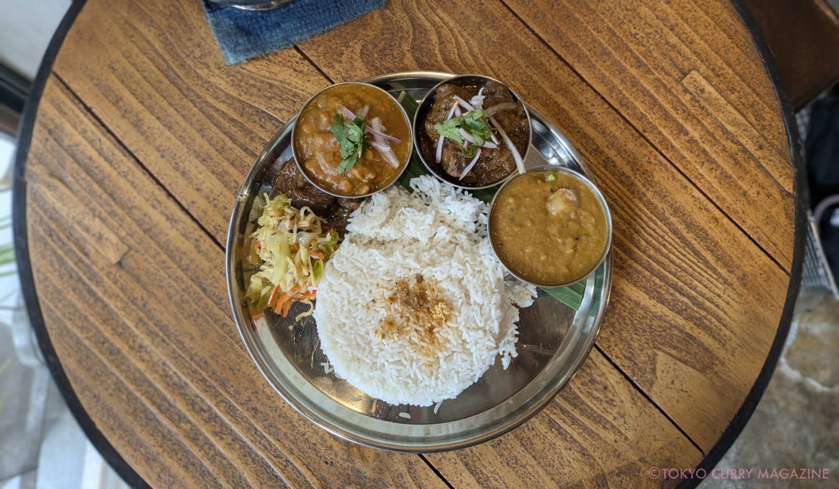 お肉カレー２種＋野菜カレー│楽園(経堂)